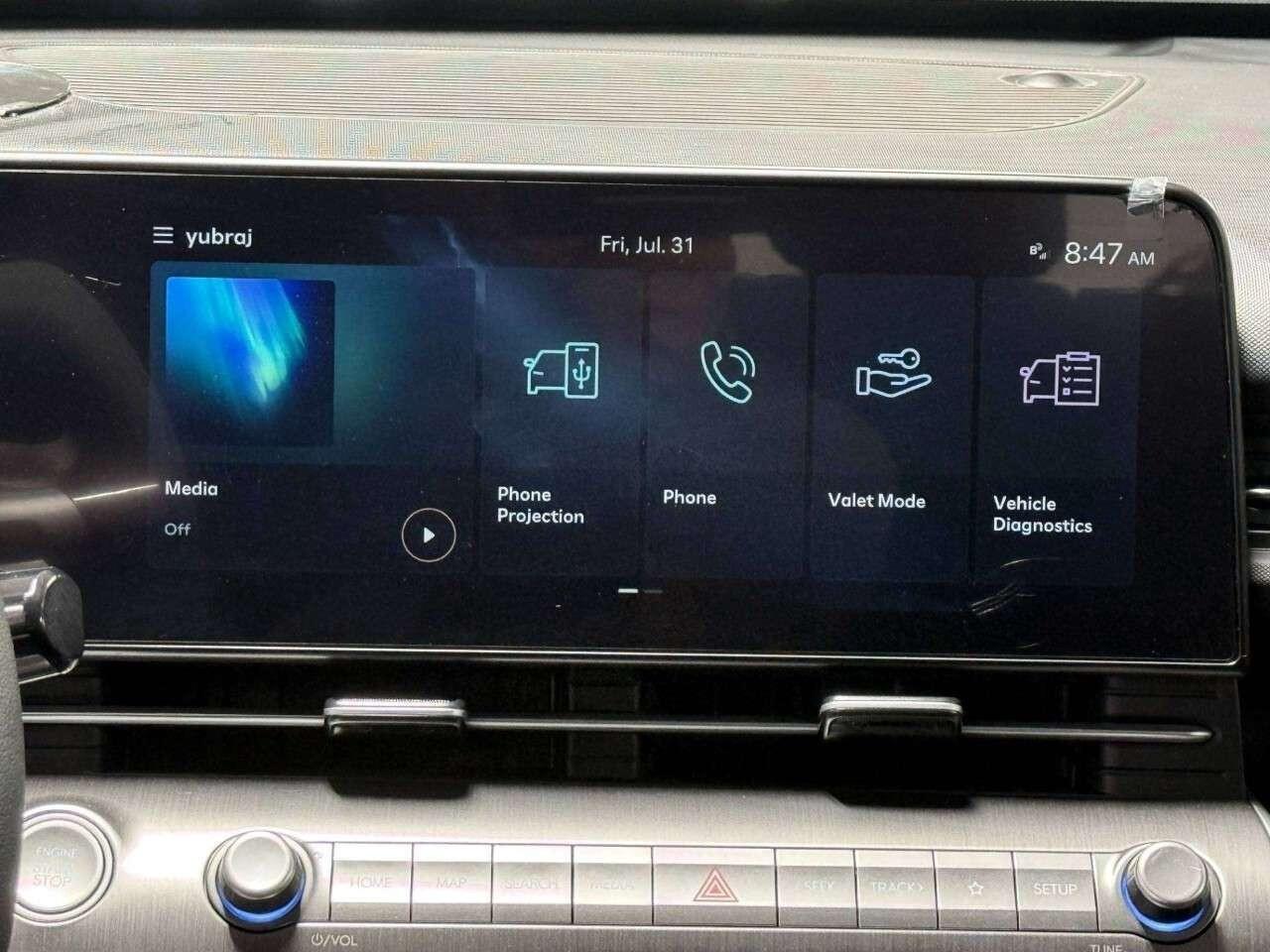 2026 Hyundai KONA 2.0L Essential AWD Photo