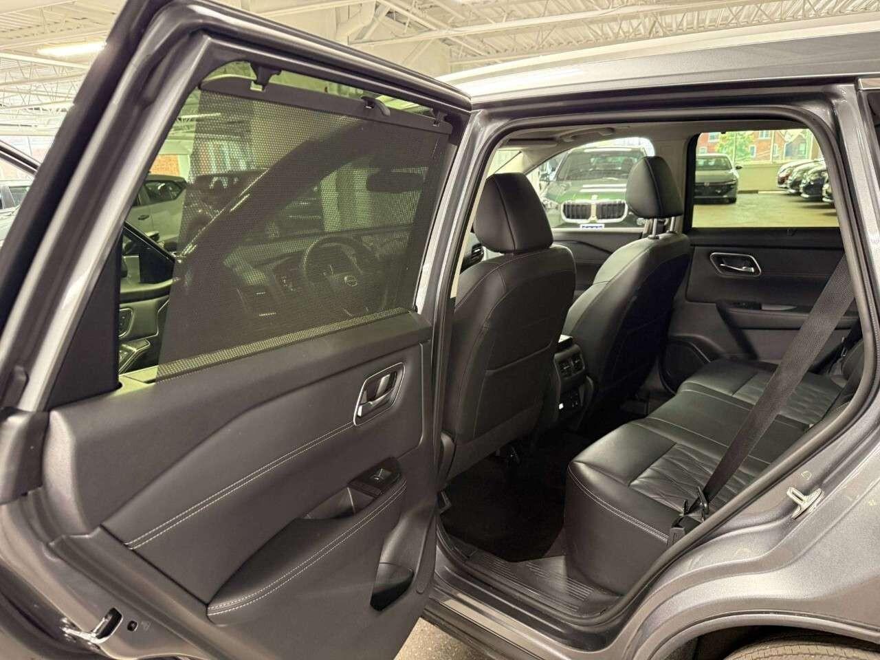 2026 Nissan Rogue AWD Platinum Photo