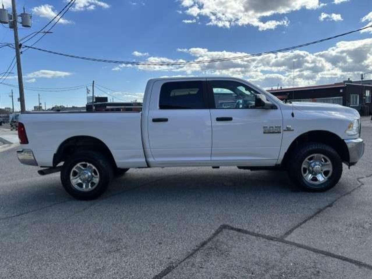 2016 RAM 3500 SLT 4WD **6.7L CUMMINS DIESEL-CREW CAB SHORT BOX** Photo
