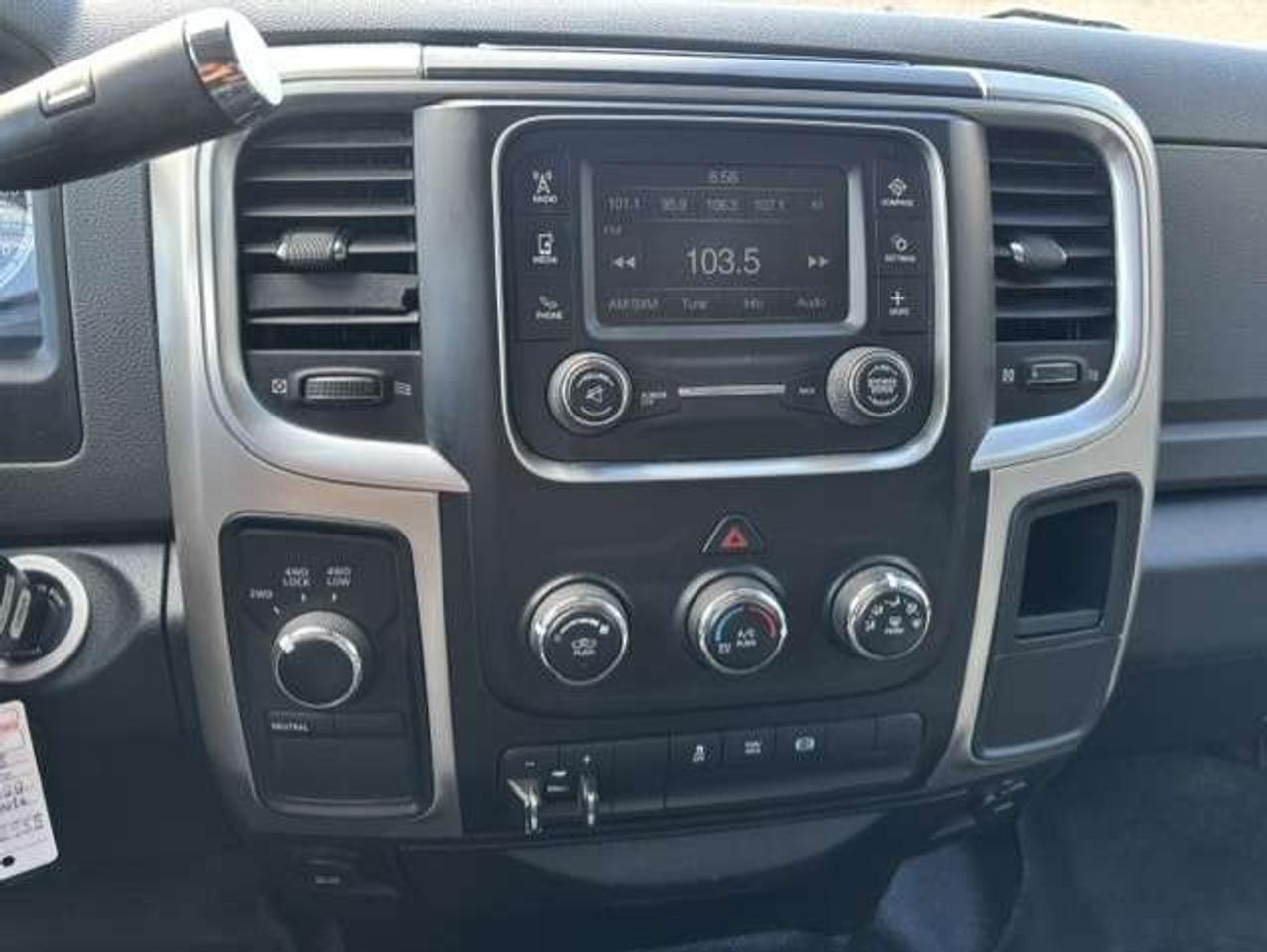 2016 RAM 3500 SLT 4WD **6.7L CUMMINS DIESEL-CREW CAB SHORT BOX** Photo