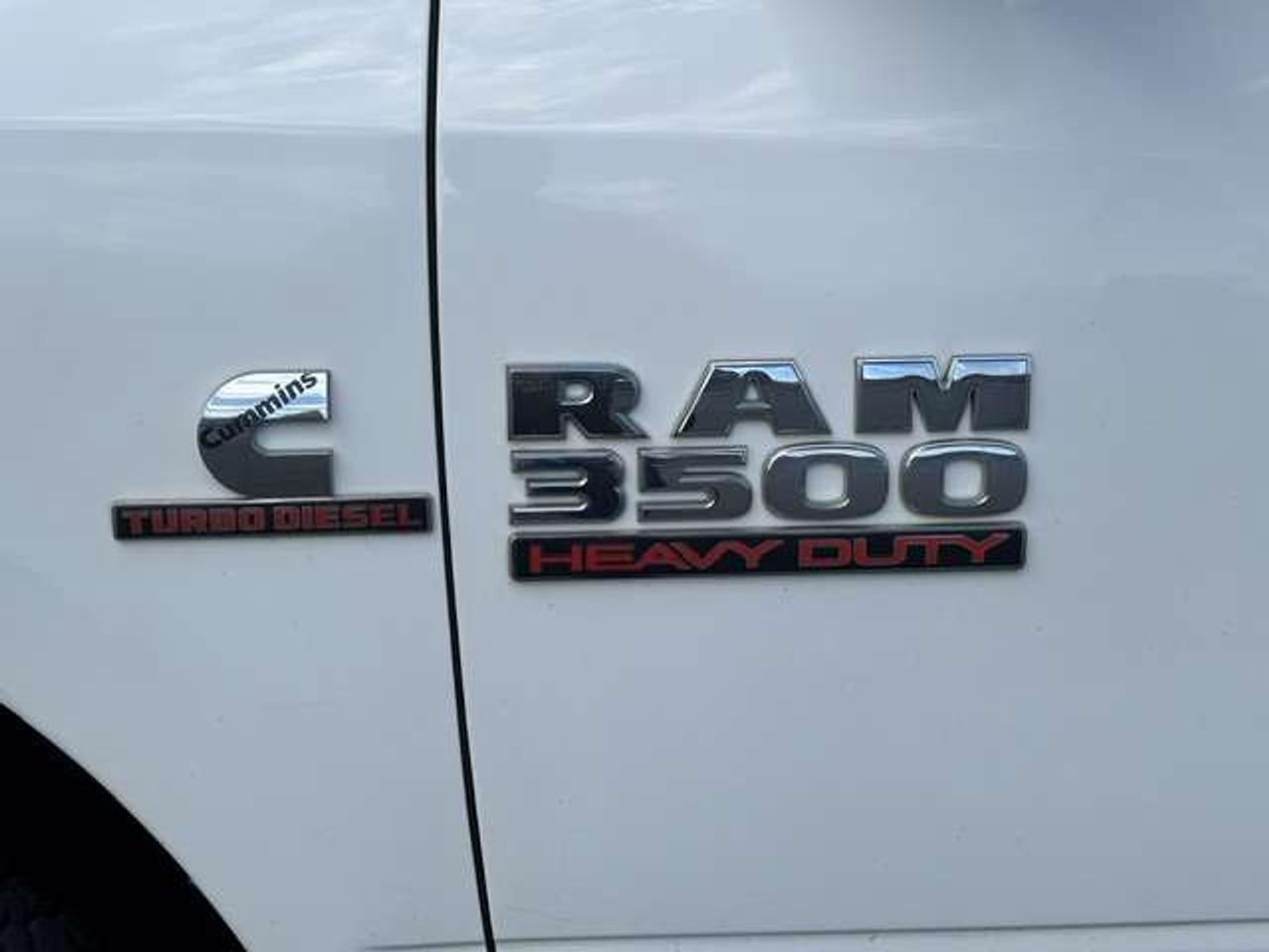 2016 RAM 3500 SLT 4WD **6.7L CUMMINS DIESEL-CREW CAB SHORT BOX** Photo