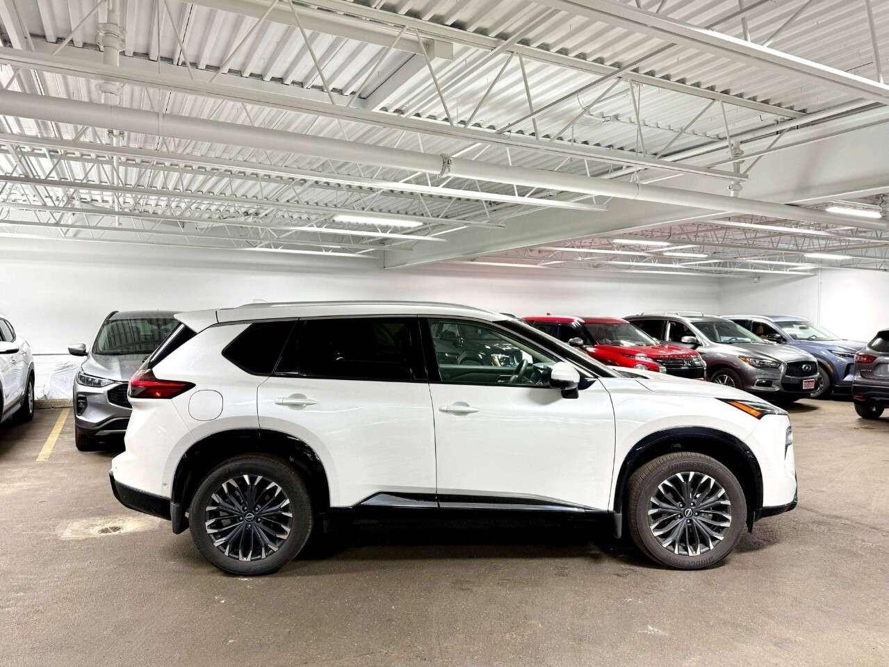 2026 Nissan Rogue AWD Platinum Photo