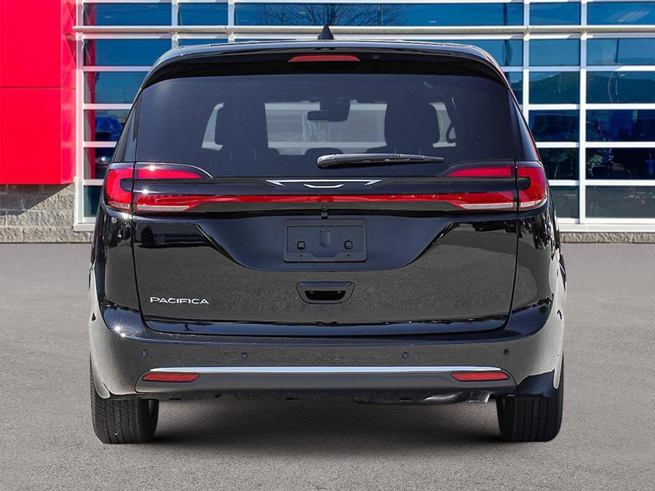 2027 Chrysler Pacifica Select | V6 | Leather Seats |Remote start | Photo