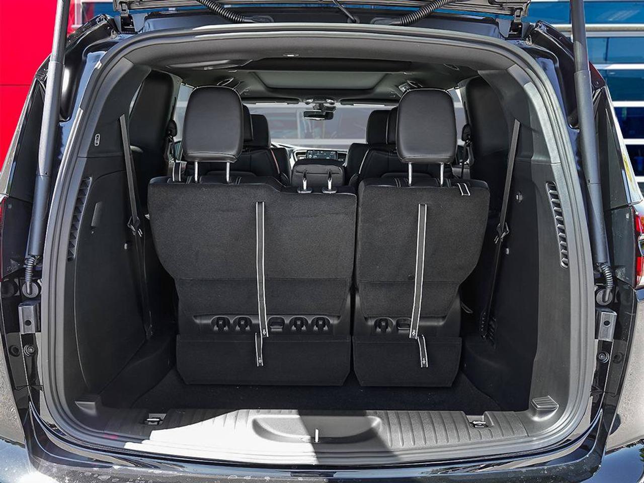 2027 Chrysler Pacifica Select | V6 | Leather Seats |Remote start | Photo