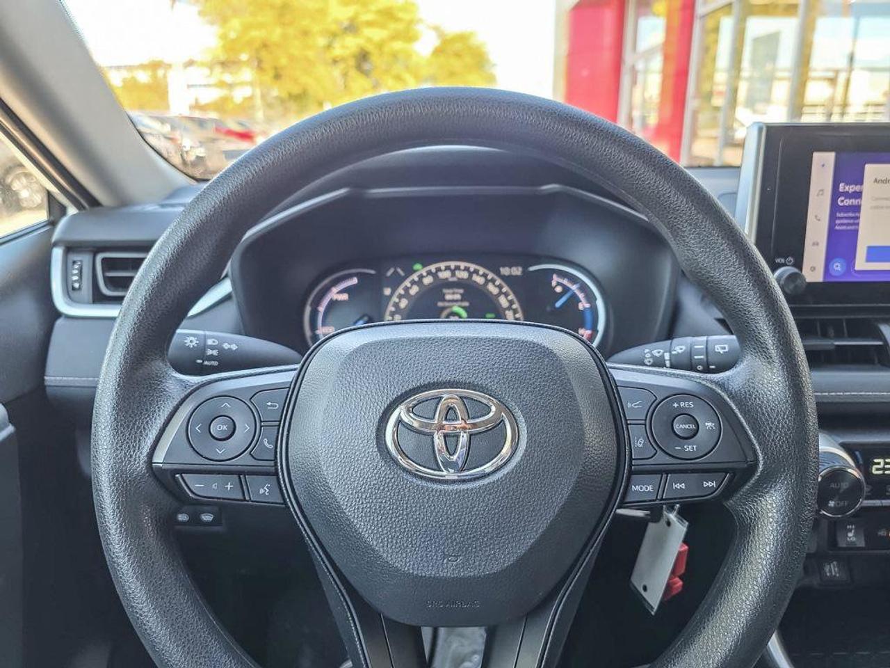2025 Toyota RAV4 Hybrid LE Photo
