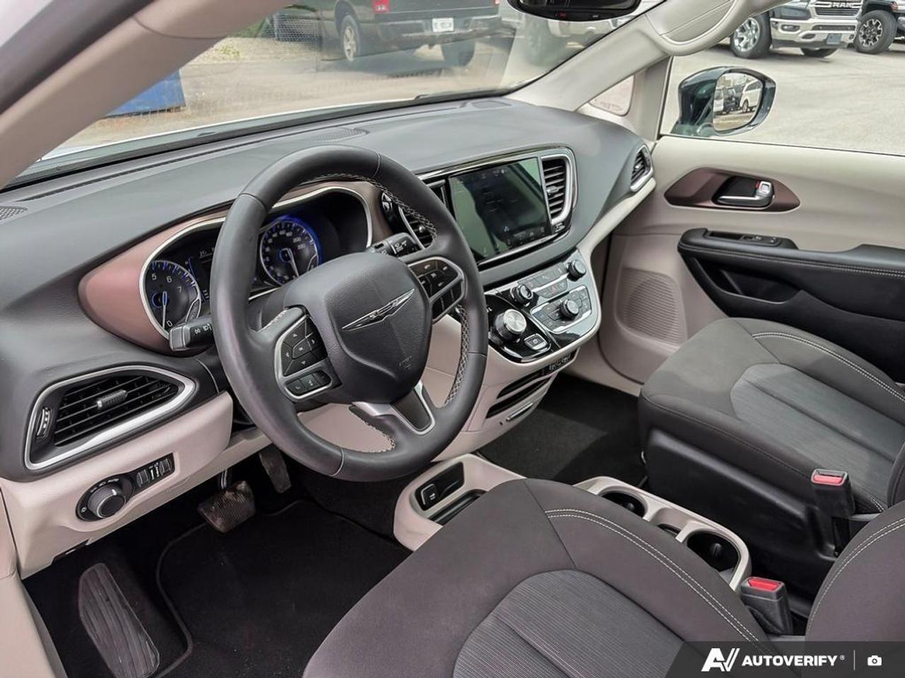 2024 Chrysler Grand Caravan SXT Front-Wheel Drive Passenger Van Photo