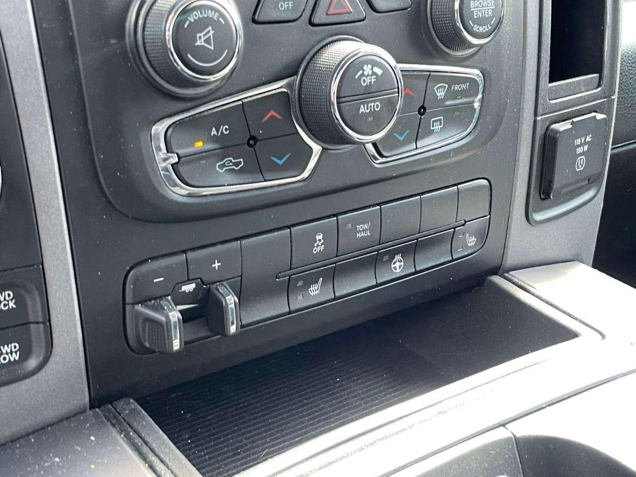 2021 RAM 1500 ACCIDENT FREE   HTD SEATS   5.7 L V8 HEMI Photo