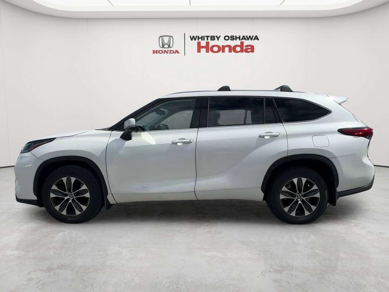 2021 Toyota Highlander XLE Photo