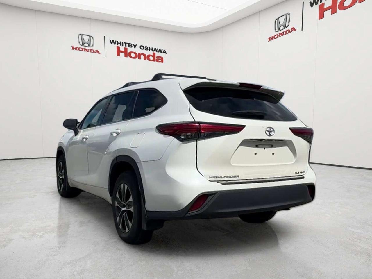 2021 Toyota Highlander XLE Photo