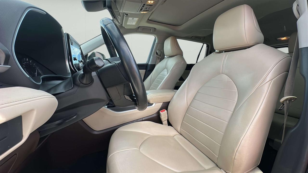 2021 Toyota Highlander XLE Photo