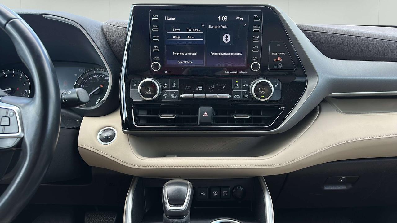 2021 Toyota Highlander XLE Photo