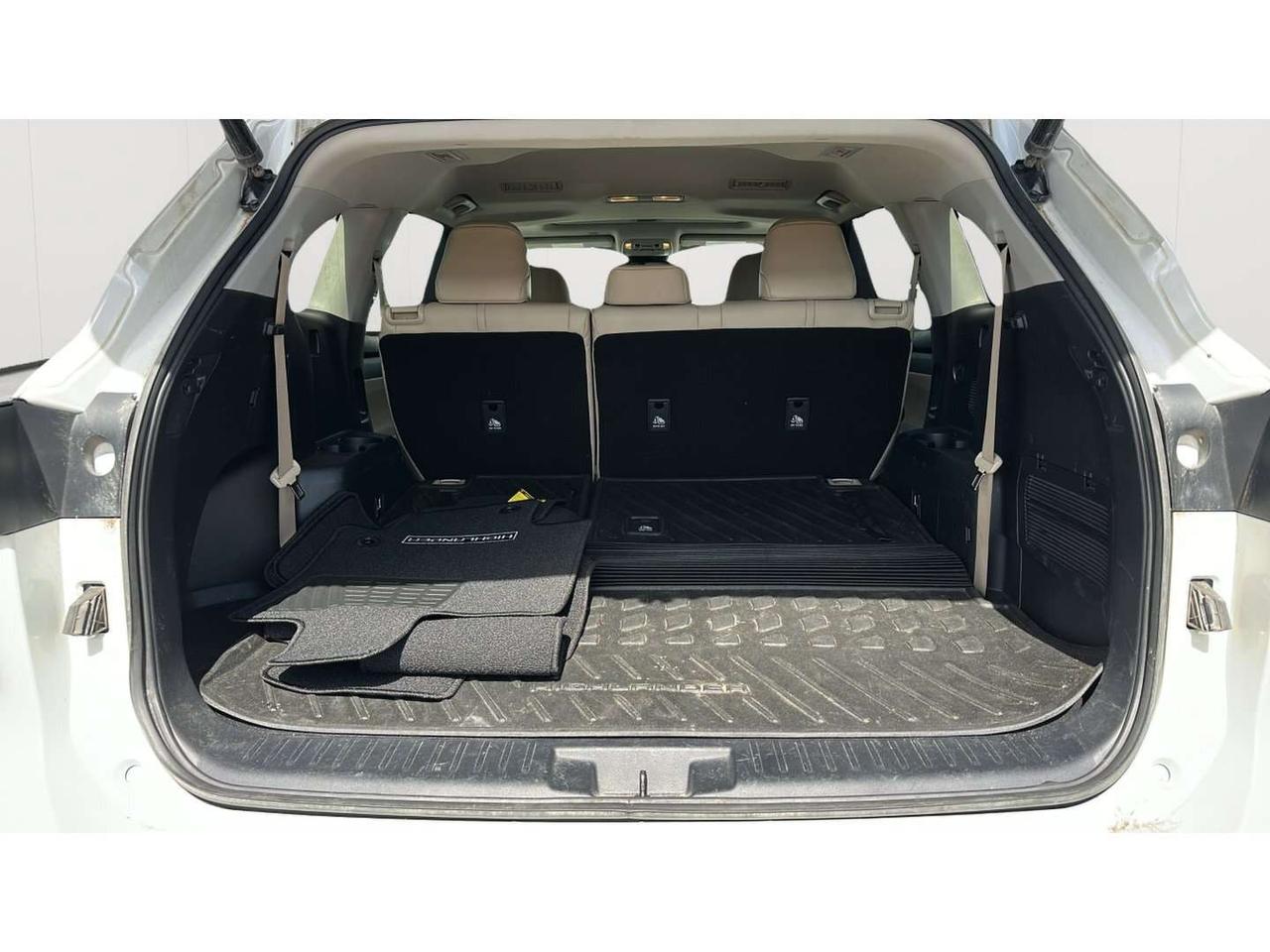 2021 Toyota Highlander XLE Photo