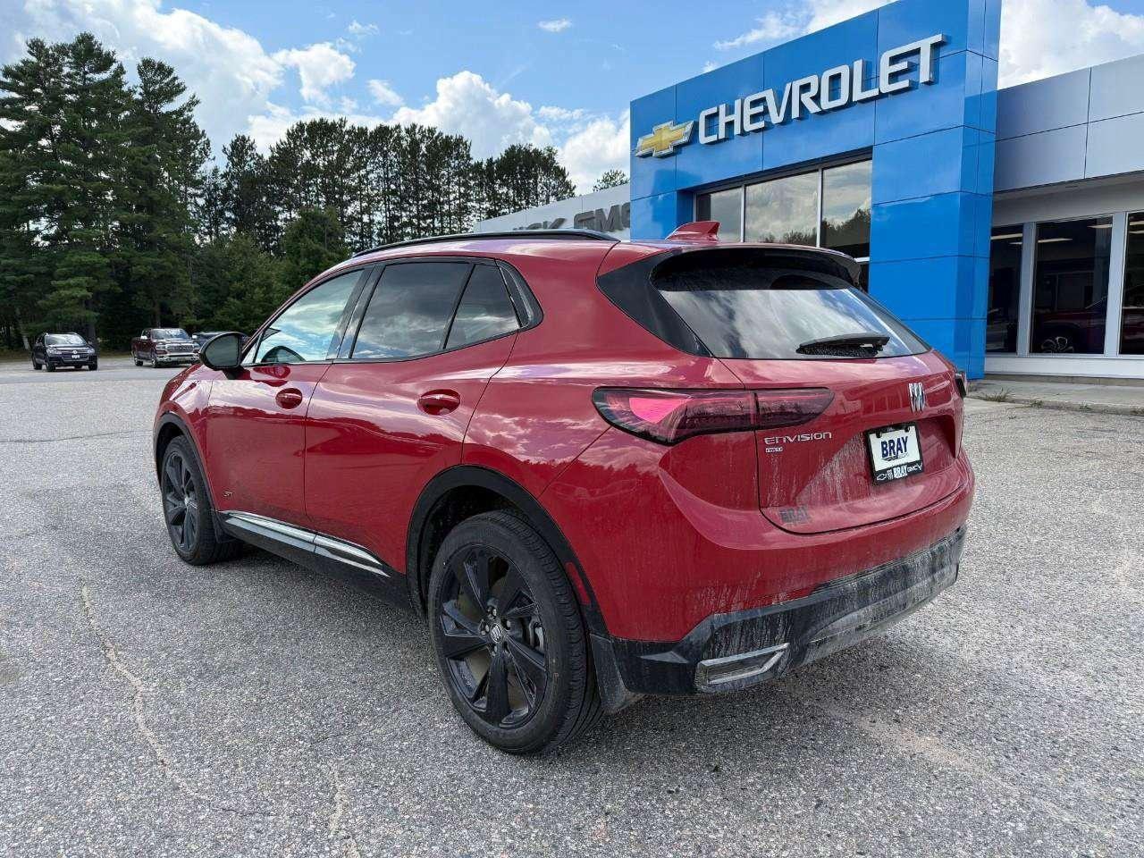 2025 Buick Envision BRAY ORIGINAL. LEASE RETURN. ALL WEATHER MATS. REAR HEATED SEATS. POWER LIFTGATE WITH LOGO PROJECTION. Photo3