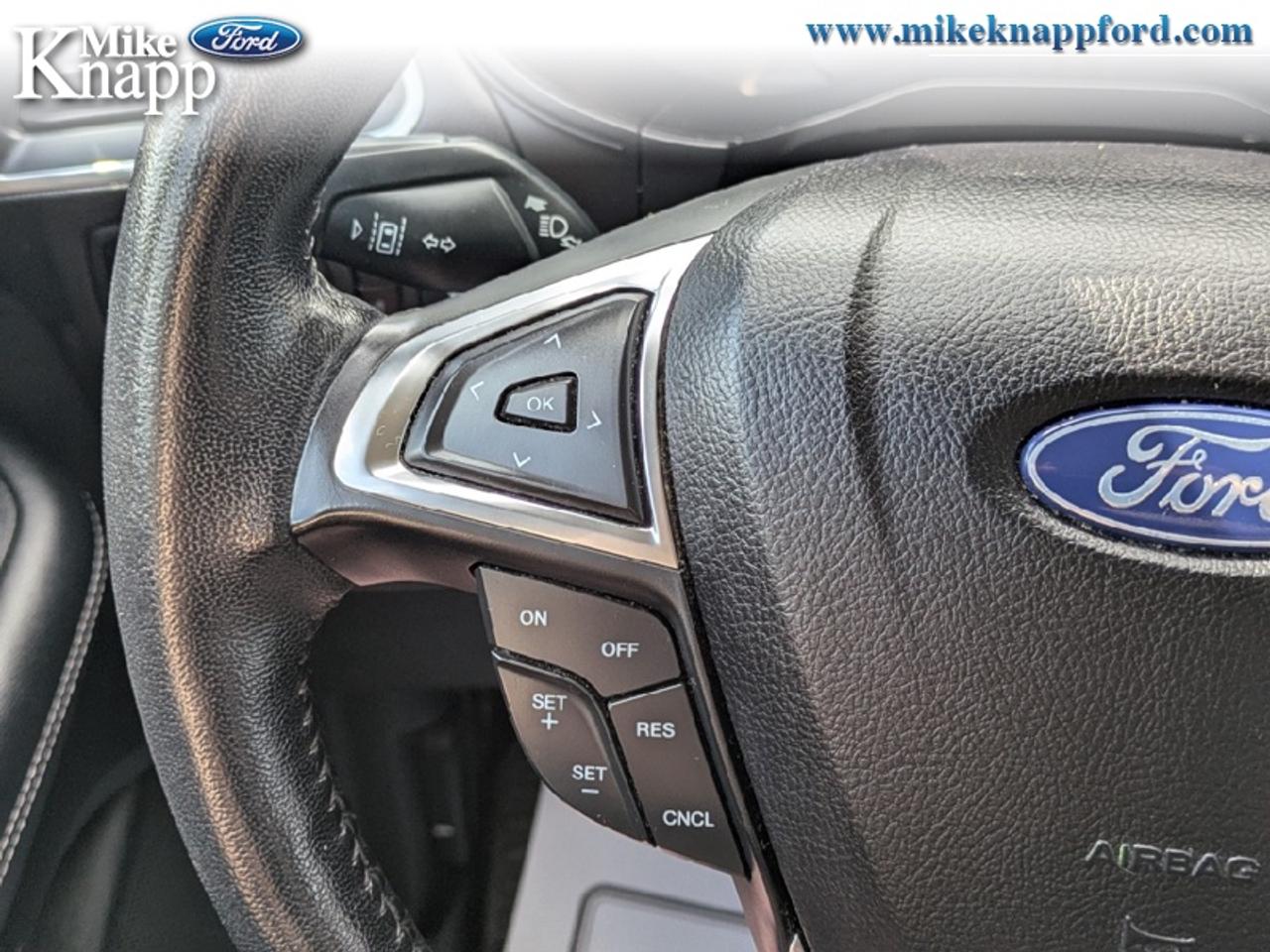 2023 Ford Edge Titanium Photo