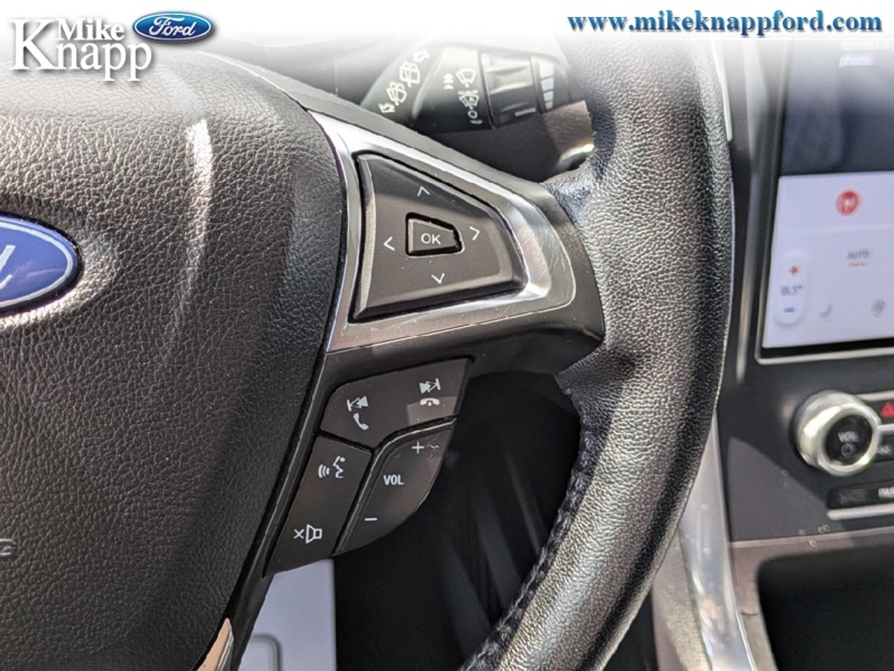 2023 Ford Edge Titanium Photo