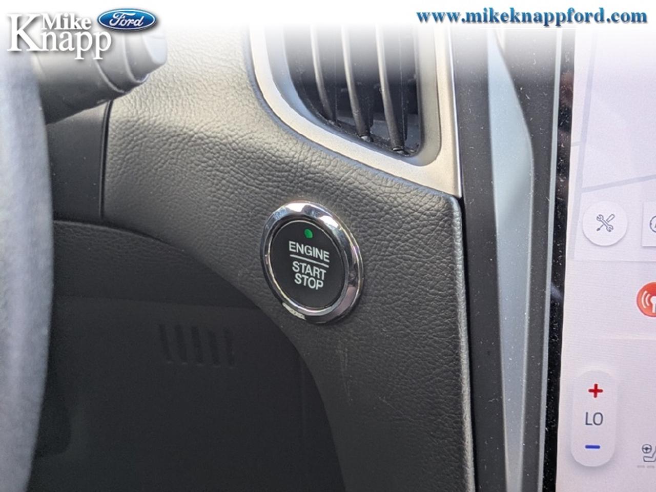 2023 Ford Edge SEL Photo