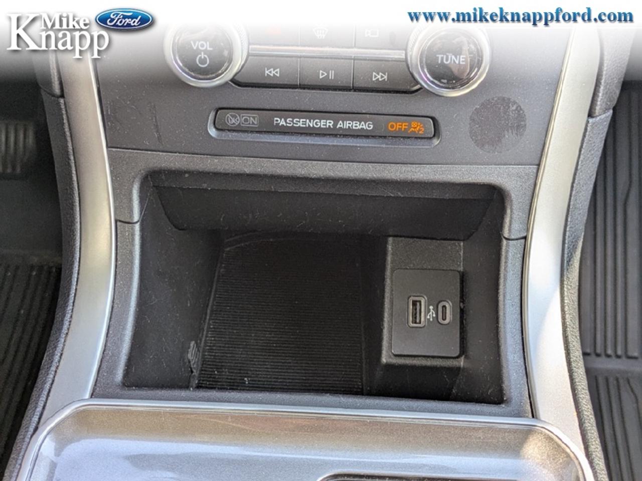 2023 Ford Edge SEL Photo