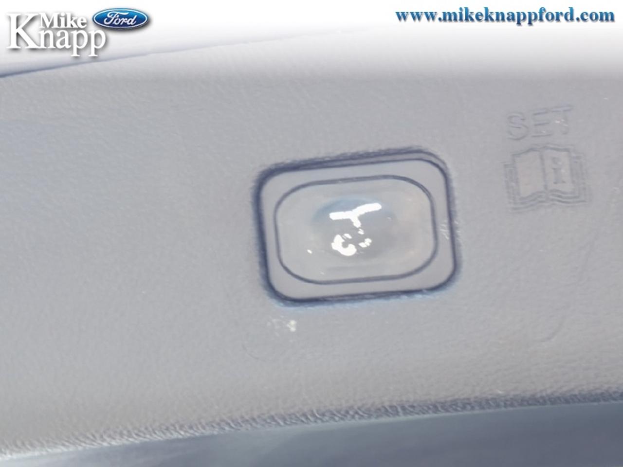 2023 Ford Edge SEL Photo