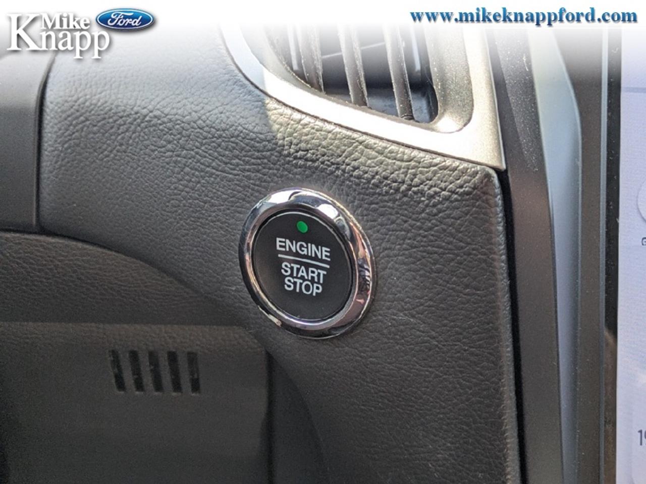 2023 Ford Edge SEL Photo