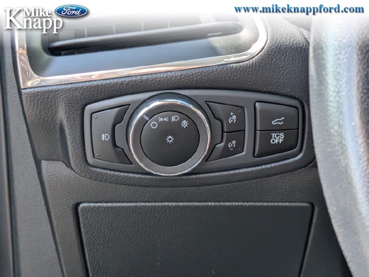 2023 Ford Edge Titanium Photo
