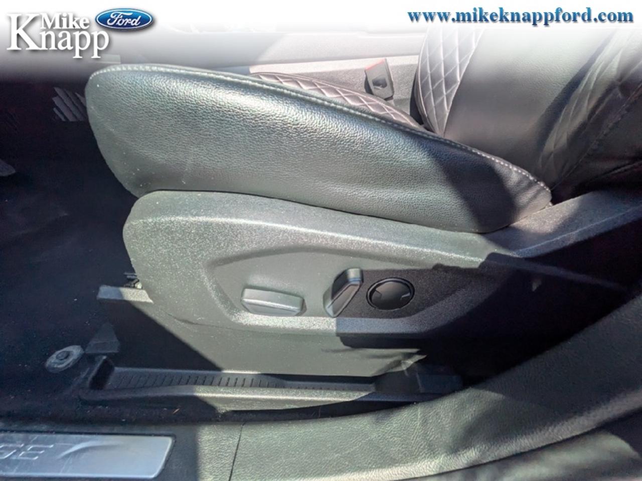 2023 Ford Edge Titanium Photo
