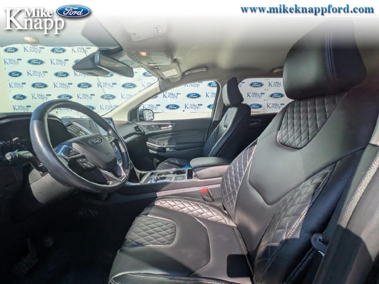 2023 Ford Edge Titanium Photo
