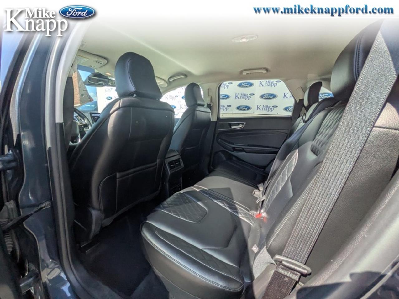 2023 Ford Edge Titanium Photo