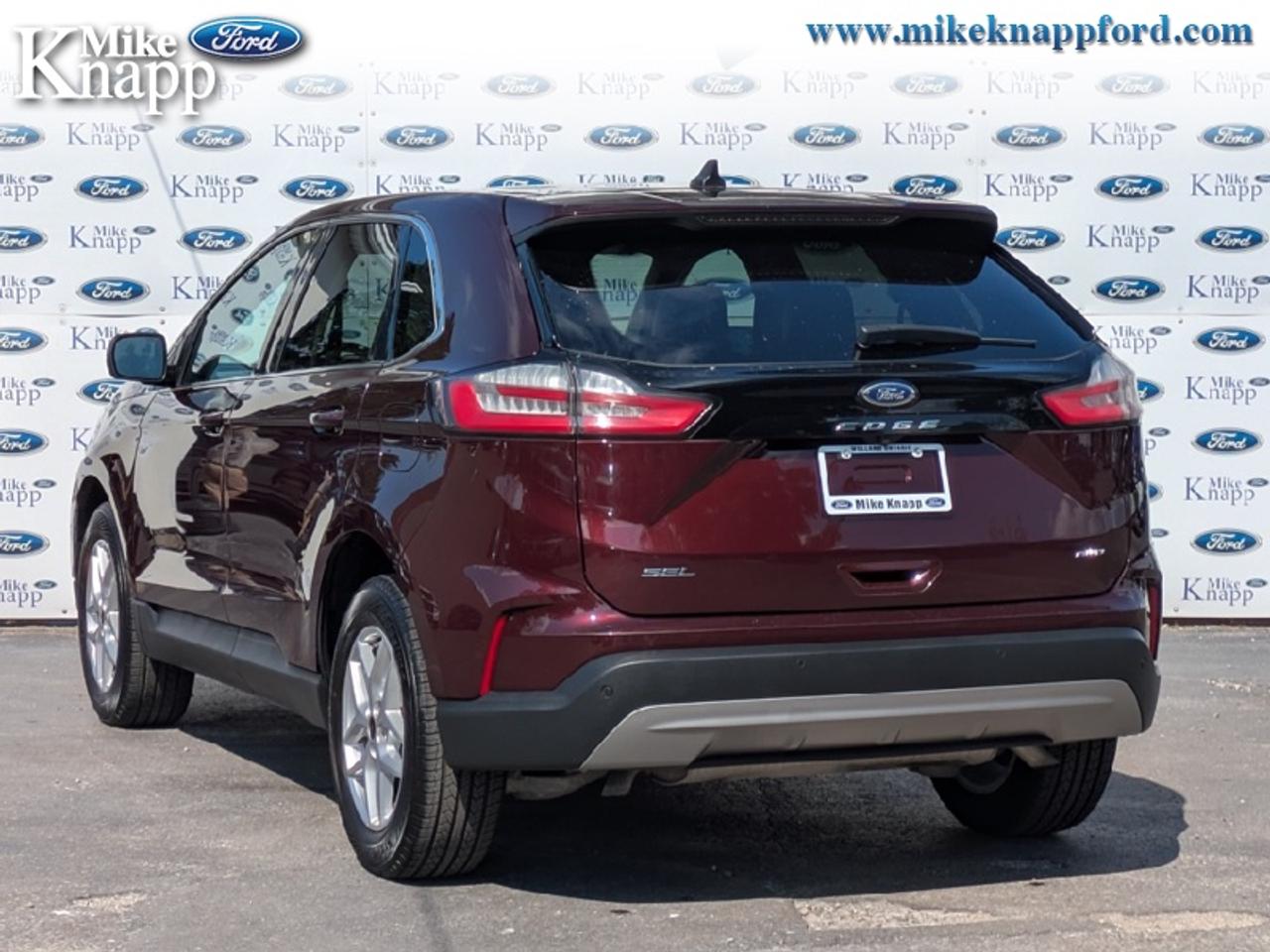 2023 Ford Edge SEL Photo