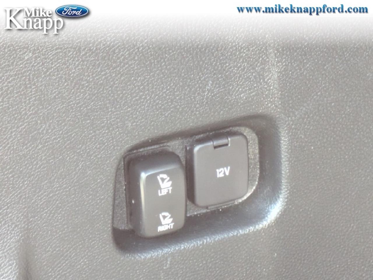 2023 Ford Edge SEL Photo
