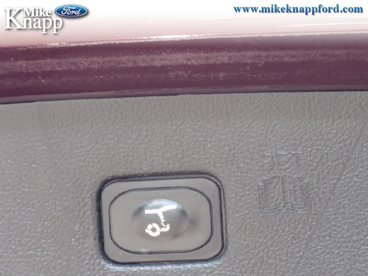 2023 Ford Edge SEL Photo