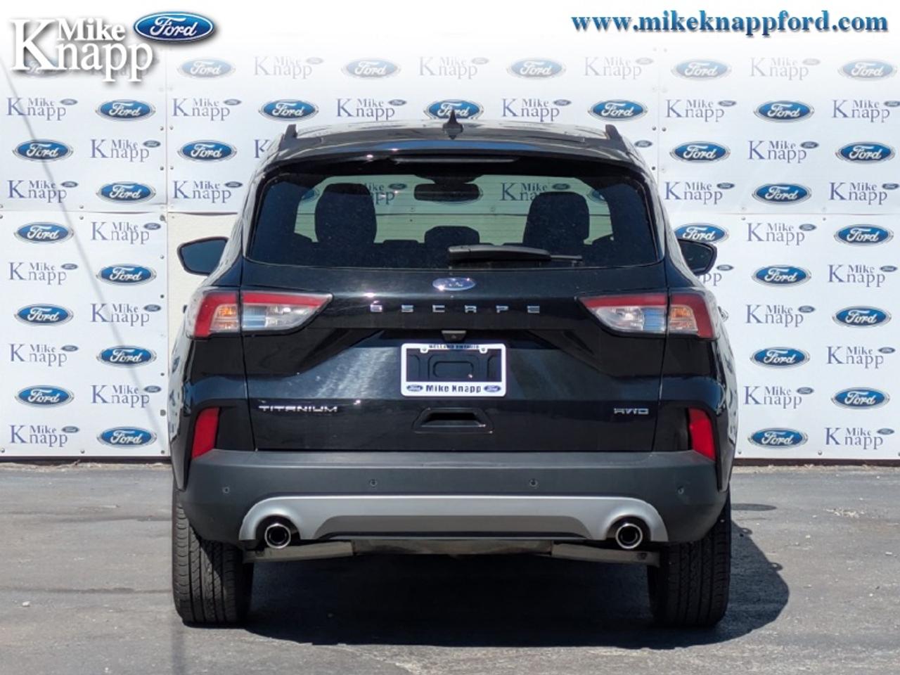 2022 Ford Escape Titanium Photo