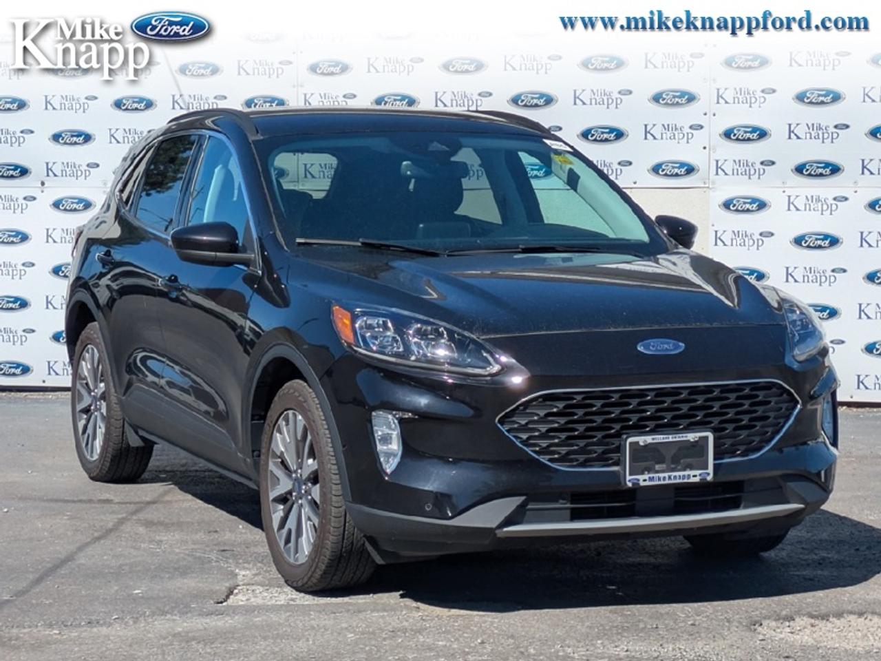2022 Ford Escape Titanium Photo