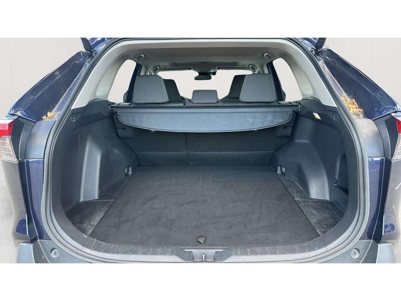 2025 Toyota RAV4 XLE Photo
