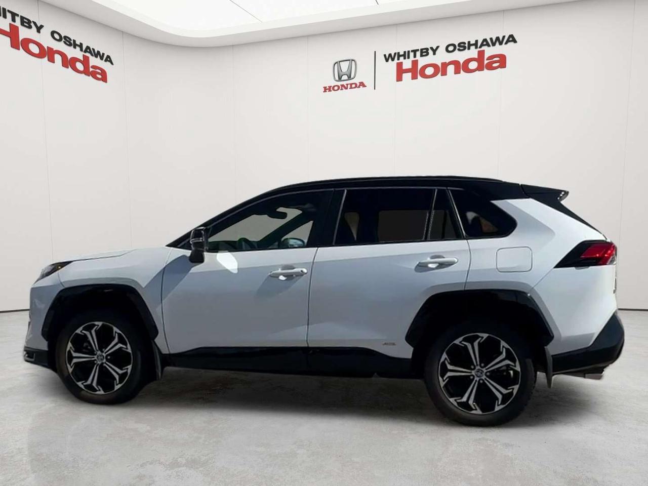 2025 Toyota RAV4 XSE Photo