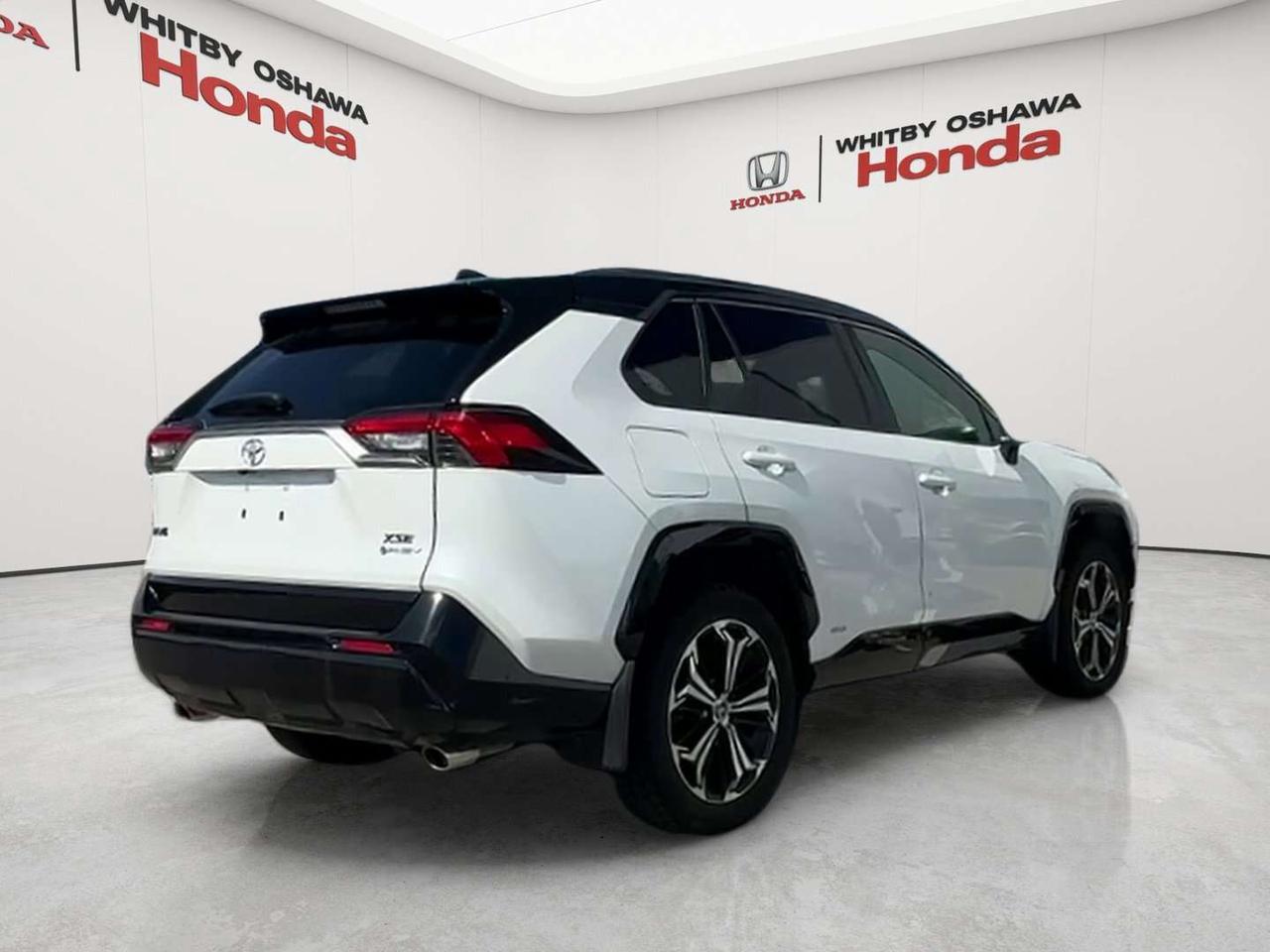 2025 Toyota RAV4 XSE Photo