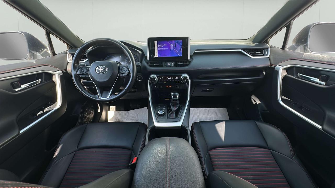 2025 Toyota RAV4 XSE Photo