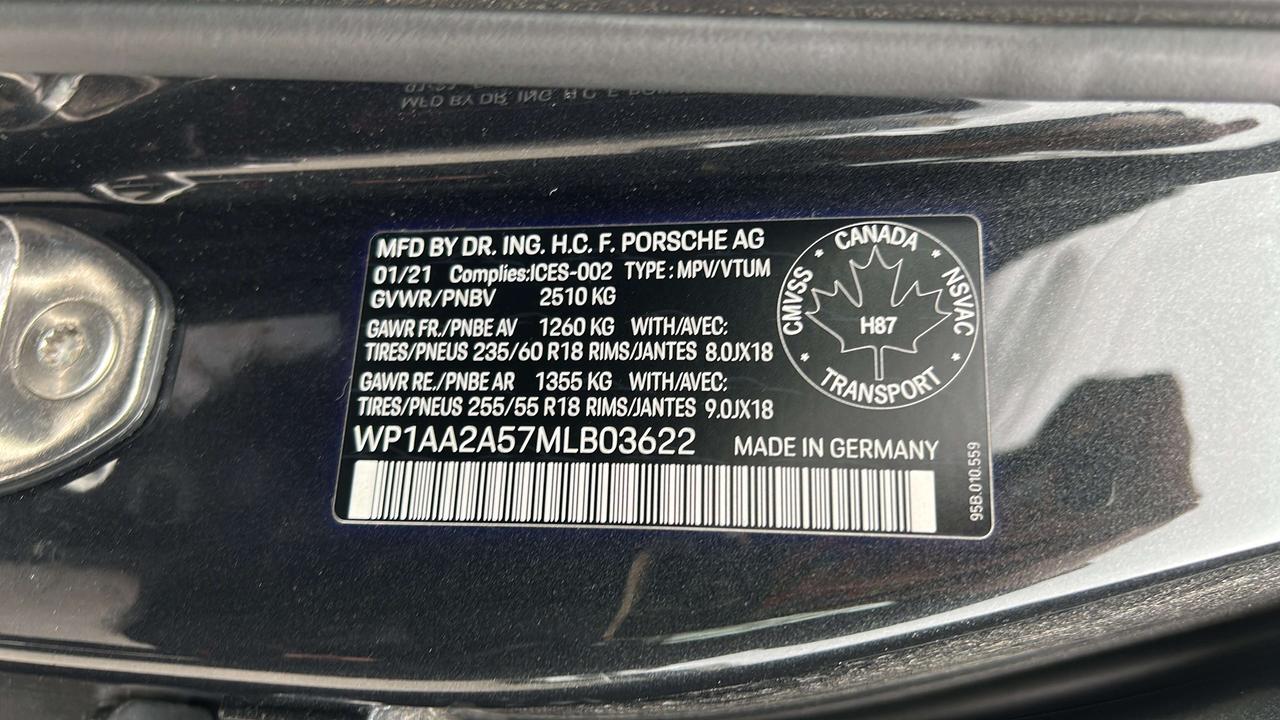 2021 Porsche Macan Base Photo