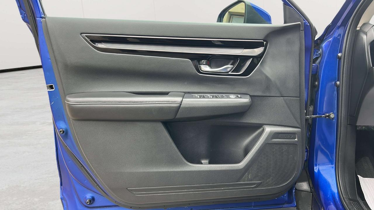 2025 Honda CR-V Sport Photo