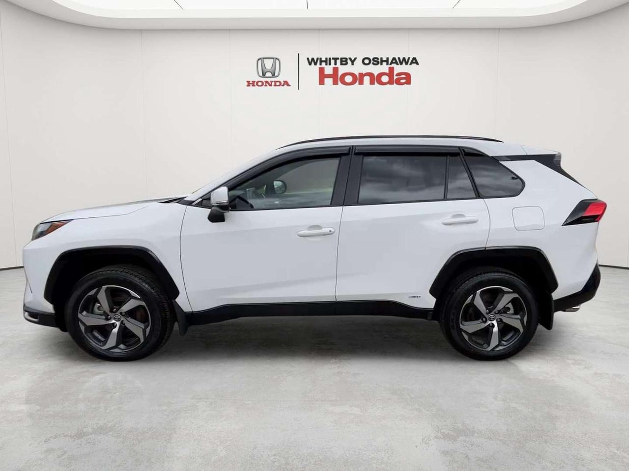 2025 Toyota RAV4 se Photo2