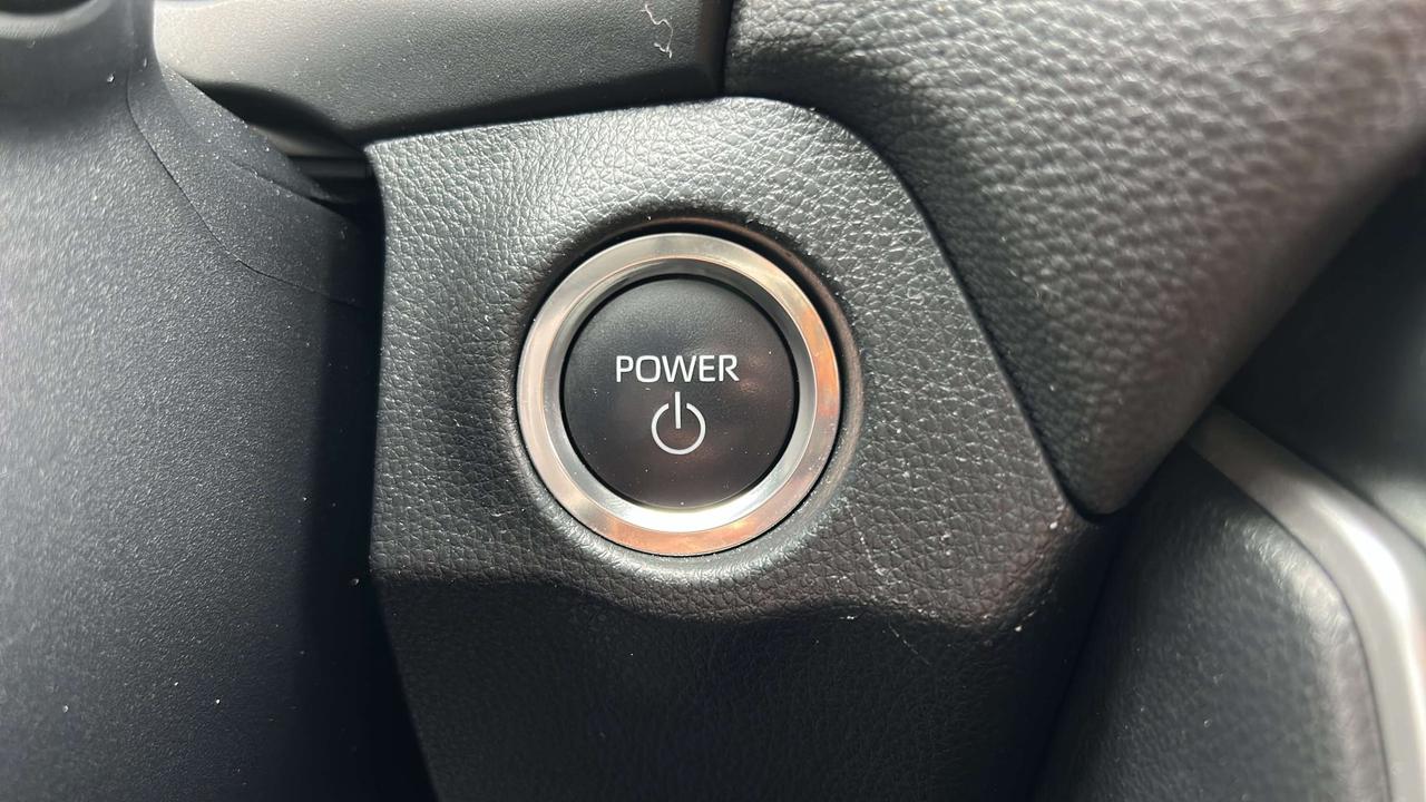 2025 Toyota RAV4 se Photo