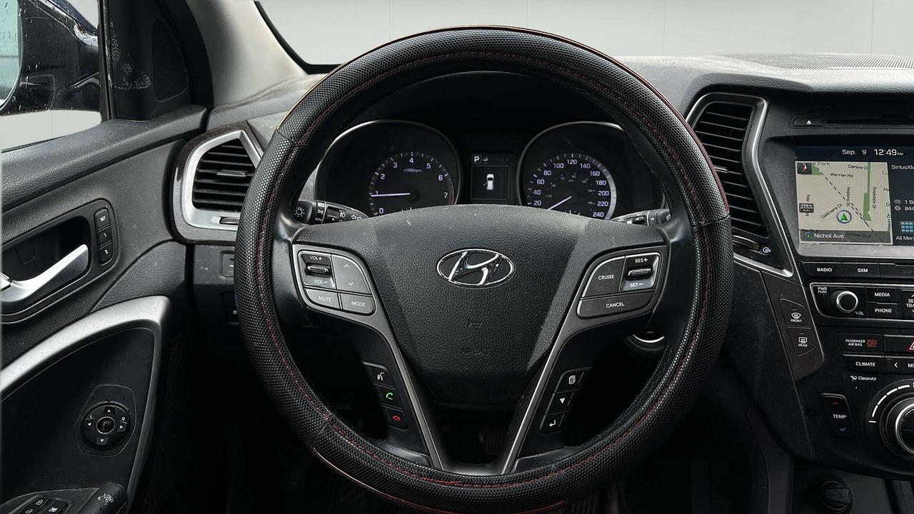2018 Hyundai Santa Fe 2.4 Luxury Photo