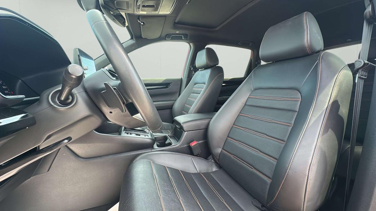 2023 Honda CR-V Touring Photo