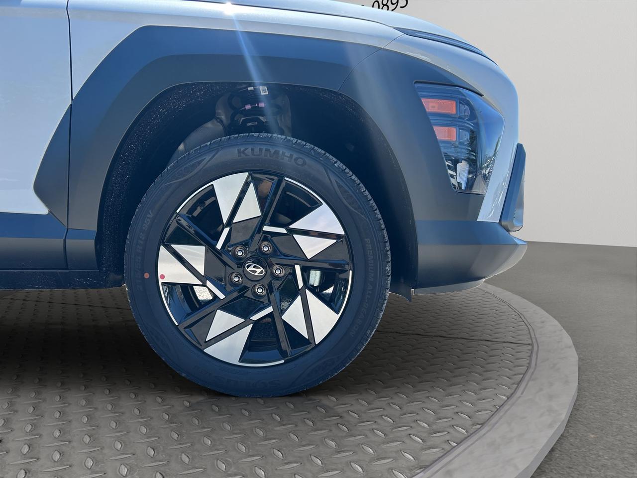 2027 Hyundai KONA Preferred Photo1
