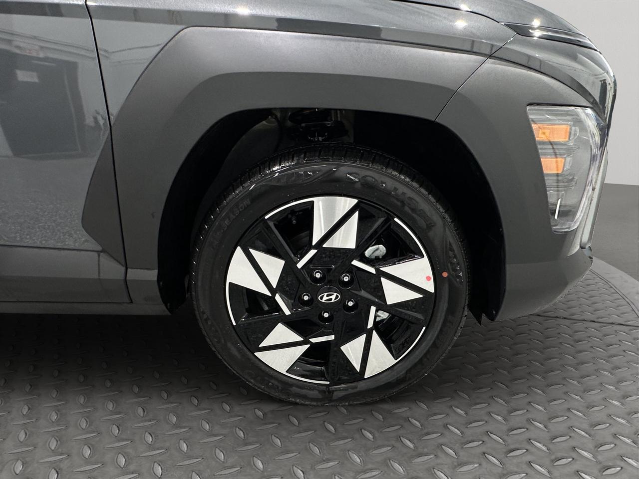 2027 Hyundai KONA Preferred Photo5