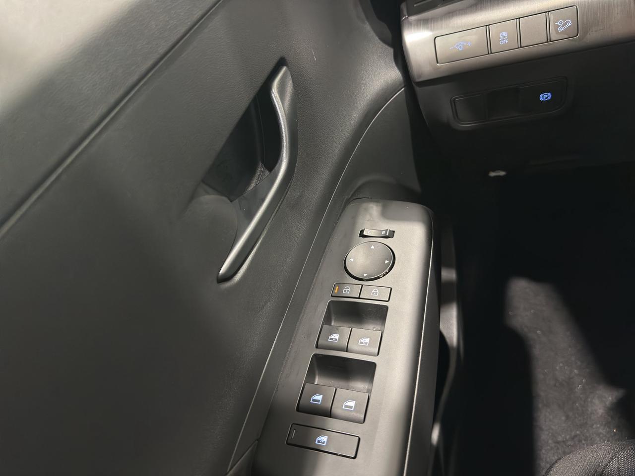 2027 Hyundai KONA Preferred Photo