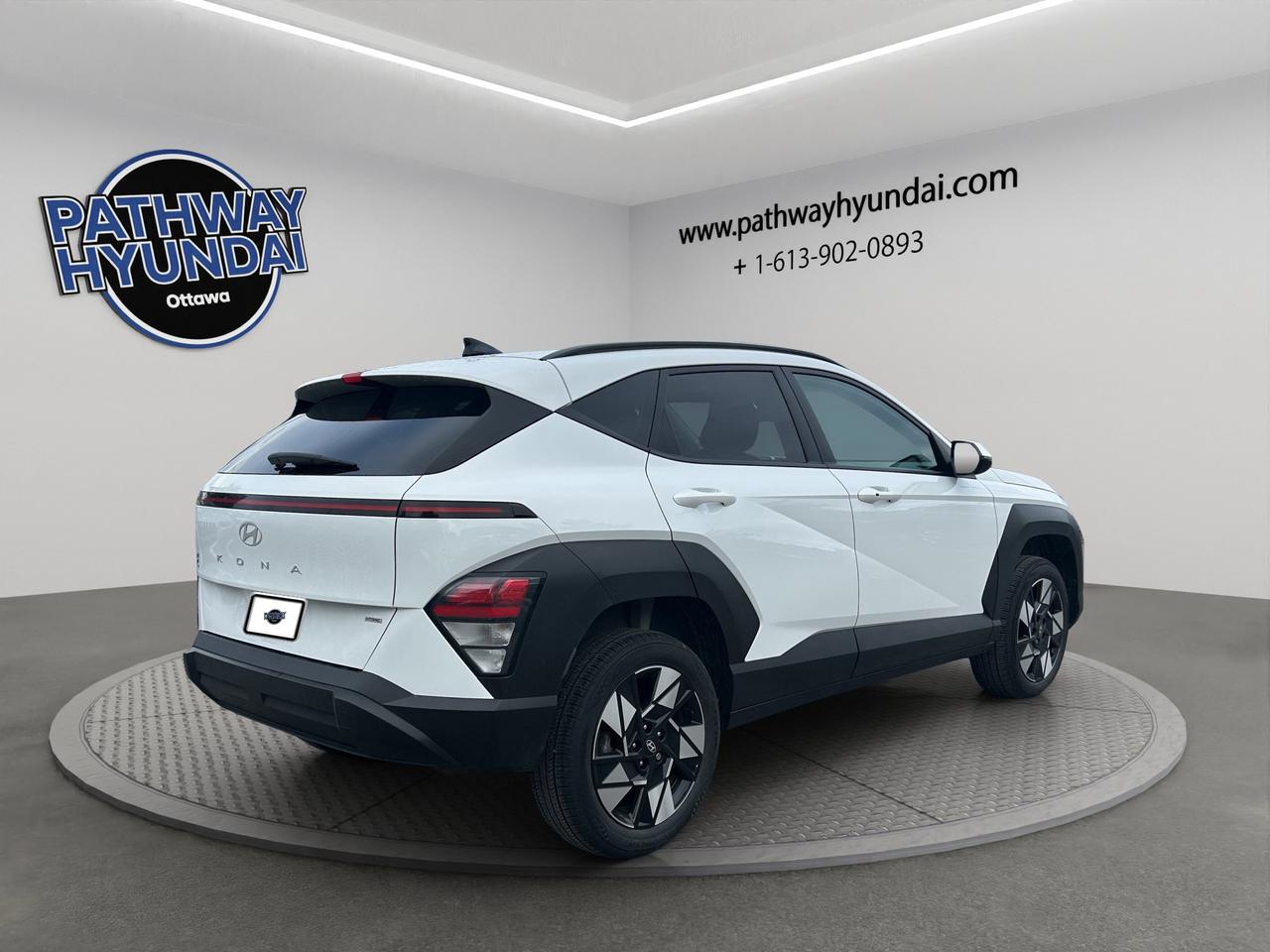 2025 Hyundai KONA Preferred | All-Wheel Drive | Adaptive Cruise Control | Heated Seats & Wheel | Cross-Traffic Alert | Photo