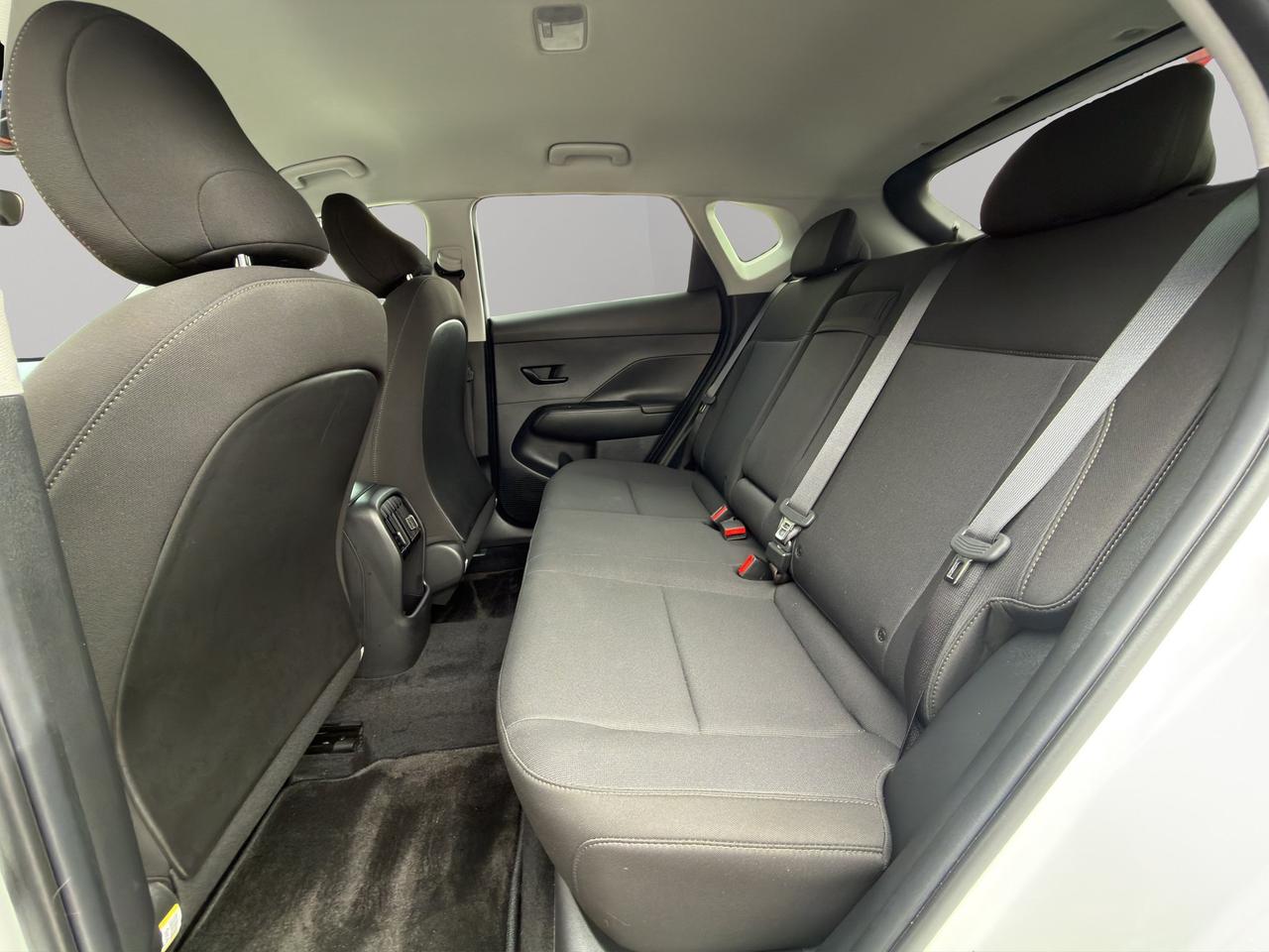 2025 Hyundai KONA Preferred | All-Wheel Drive | Adaptive Cruise Control | Heated Seats & Wheel | Cross-Traffic Alert | Photo