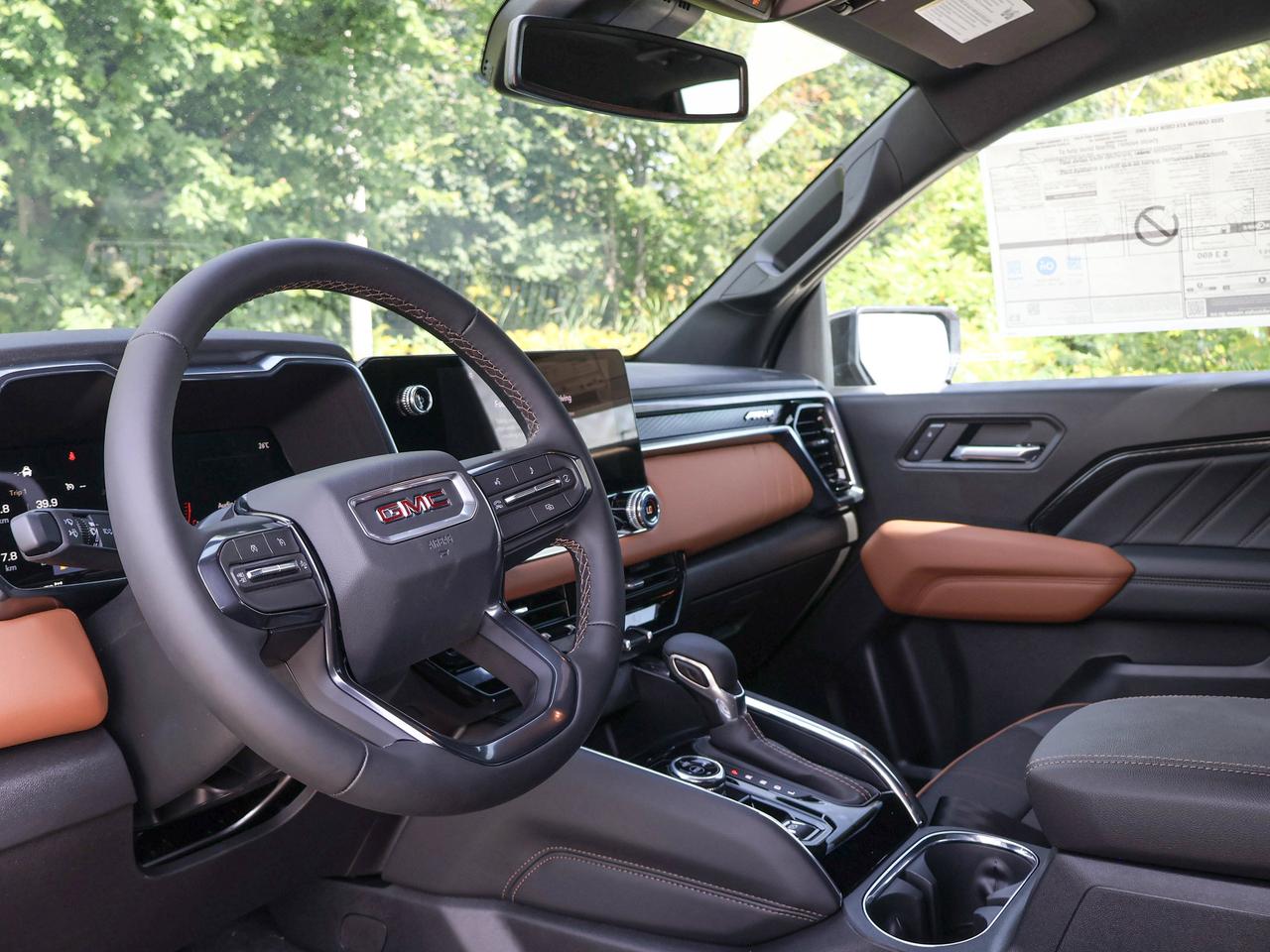 2026 GMC Canyon AT4 Photo