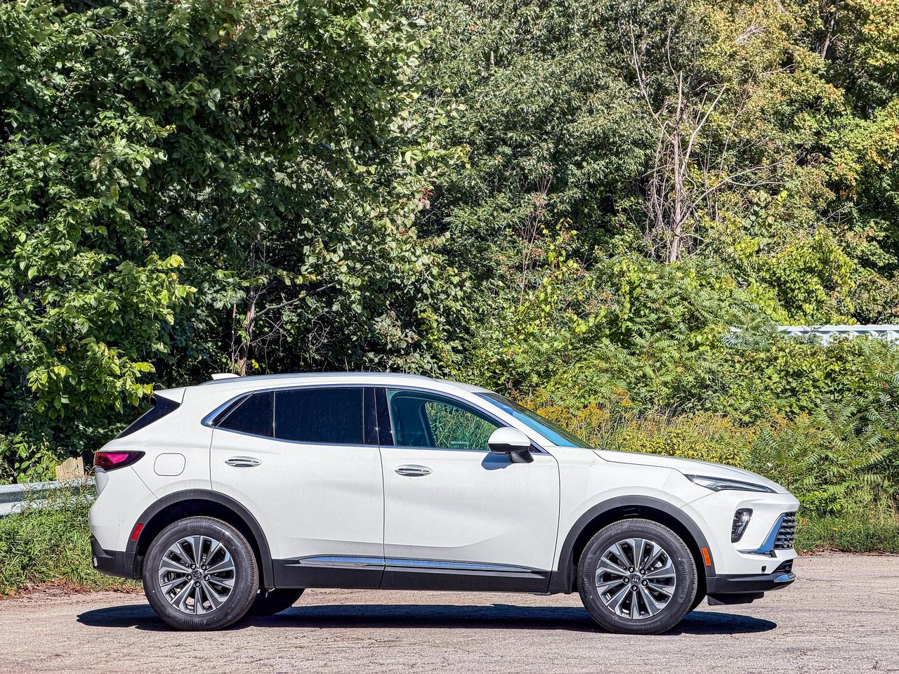 2026 Buick Envision Preferred Photo4