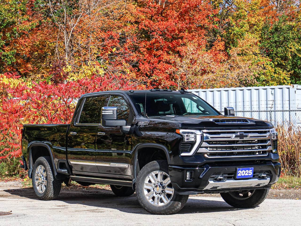 2025 Chevrolet SILVERADO 2500HD High Country Photo5